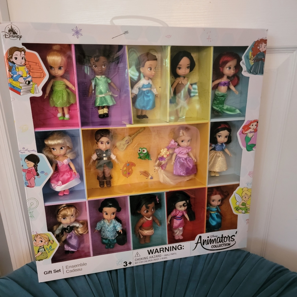 NEW Disney animators collection mini doll gift set